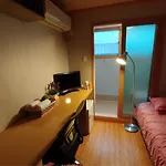 I Sleep Alone